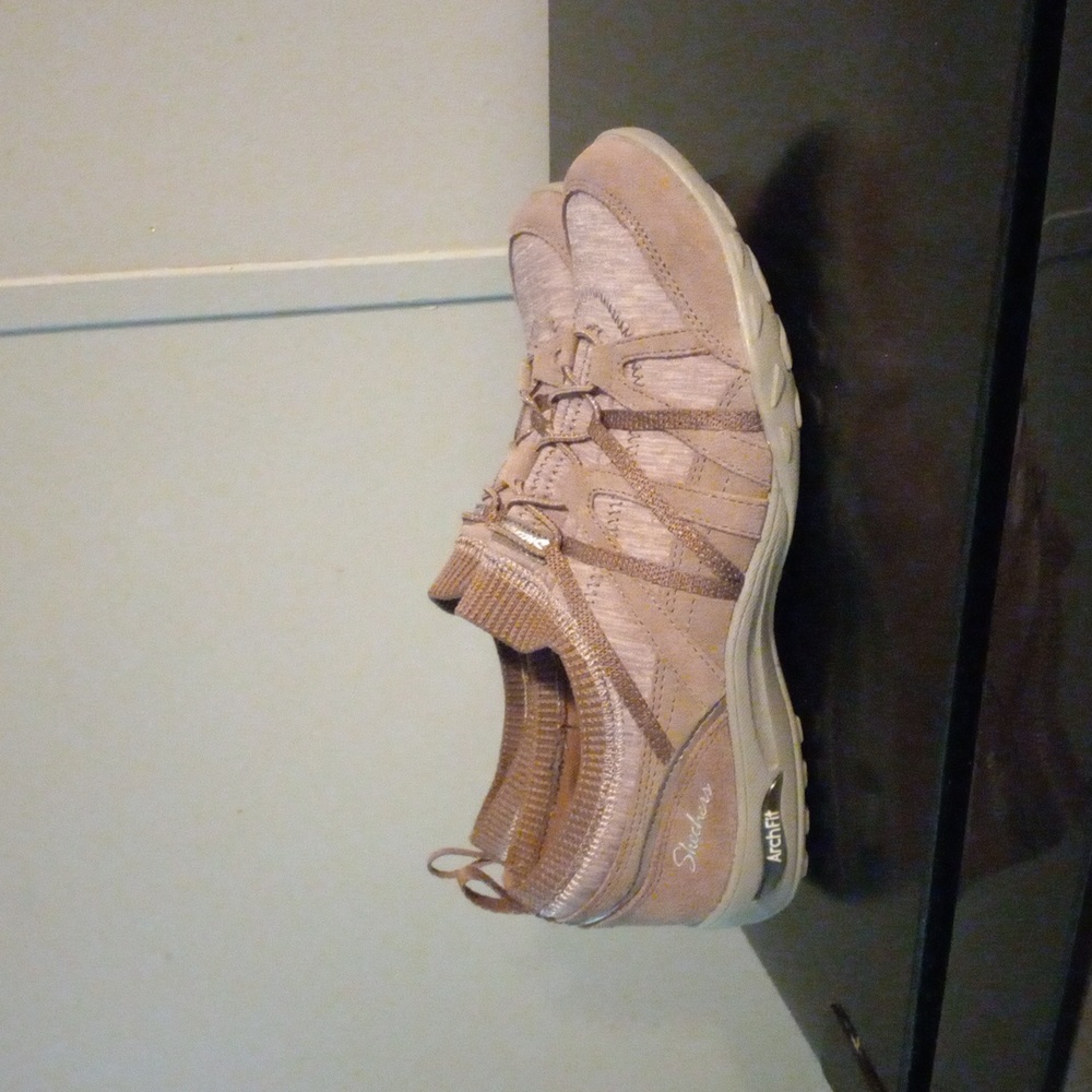 Women's Skechers Archfit Mauve Sneakers
